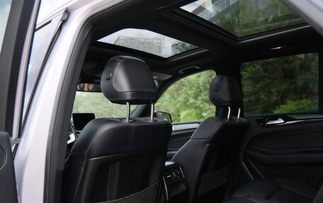 Mercedes-Benz GLE, 2017 год, 4 950 000 рублей, 29 фотография