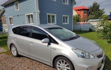 Toyota Prius Alpha I (ZVW40/41), 2013 год, 1 290 000 рублей, 19 фотография