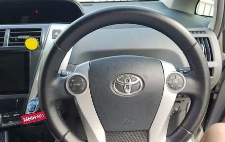 Toyota Prius Alpha I (ZVW40/41), 2013 год, 1 290 000 рублей, 10 фотография
