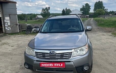 Subaru Forester, 2011 год, 950 000 рублей, 1 фотография