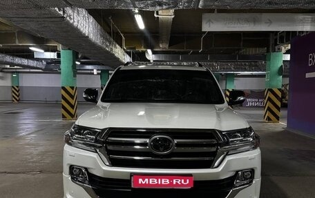 Toyota Land Cruiser 200, 2020 год, 10 500 000 рублей, 1 фотография