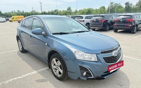 Chevrolet Cruze II, 2013 год, 607 000 рублей, 2 фотография