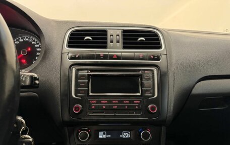 Volkswagen Polo VI (EU Market), 2013 год, 895 000 рублей, 17 фотография