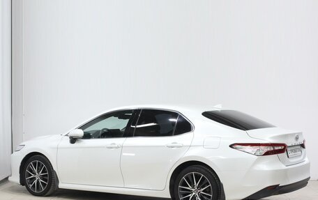 Toyota Camry, 2021 год, 3 380 000 рублей, 7 фотография