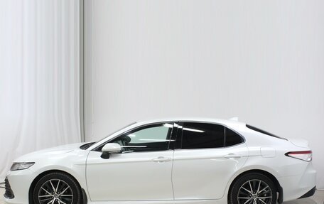 Toyota Camry, 2021 год, 3 380 000 рублей, 8 фотография