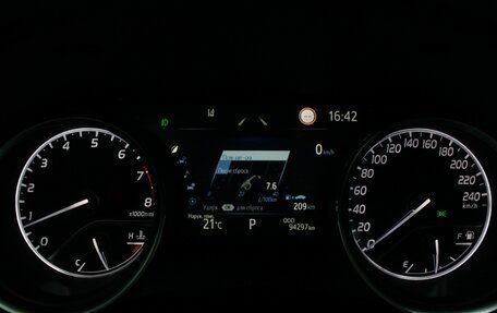 Toyota Camry, 2021 год, 3 380 000 рублей, 12 фотография