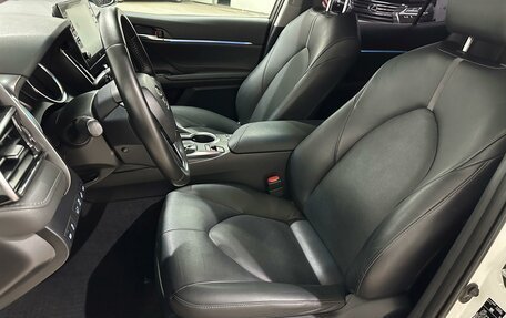 Toyota Camry, 2021 год, 3 380 000 рублей, 20 фотография