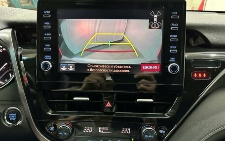 Toyota Camry, 2021 год, 3 380 000 рублей, 16 фотография