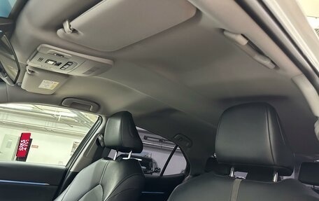 Toyota Camry, 2021 год, 3 380 000 рублей, 18 фотография
