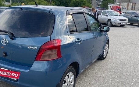 Toyota Yaris III рестайлинг, 2006 год, 600 000 рублей, 8 фотография