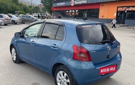 Toyota Yaris III рестайлинг, 2006 год, 600 000 рублей, 5 фотография