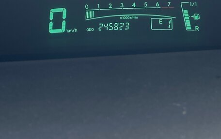 Toyota Yaris III рестайлинг, 2006 год, 600 000 рублей, 14 фотография