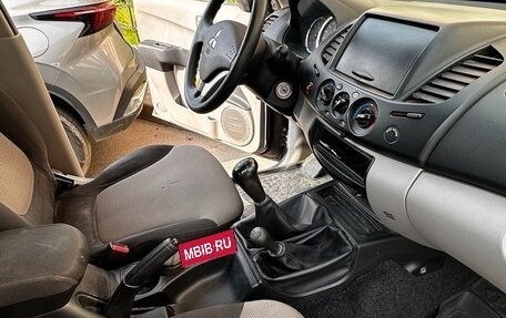 Mitsubishi L200 IV рестайлинг, 2012 год, 1 499 000 рублей, 8 фотография