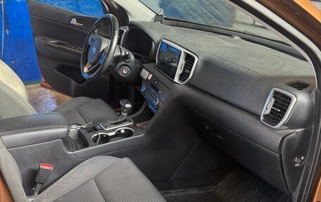 KIA Sportage IV рестайлинг, 2017 год, 2 300 000 рублей, 9 фотография