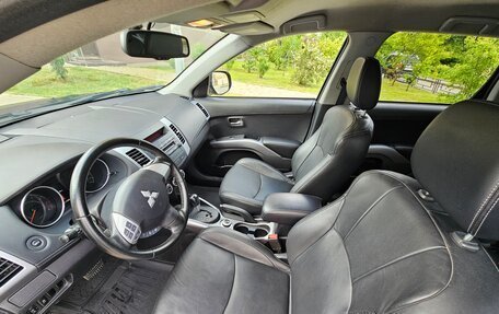 Mitsubishi Outlander III рестайлинг 3, 2012 год, 1 470 000 рублей, 4 фотография