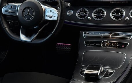 Mercedes-Benz E-Класс, 2018 год, 3 780 000 рублей, 8 фотография