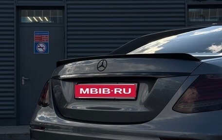 Mercedes-Benz E-Класс, 2018 год, 3 780 000 рублей, 2 фотография