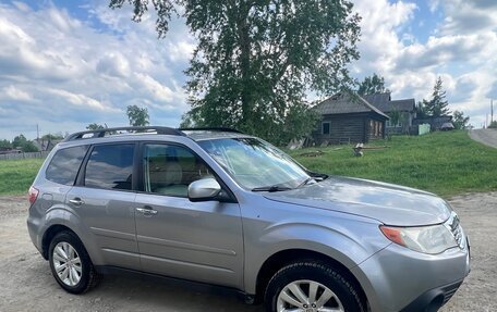 Subaru Forester, 2011 год, 950 000 рублей, 2 фотография