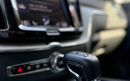 Volvo XC60 II, 2021 год, 4 999 999 рублей, 11 фотография