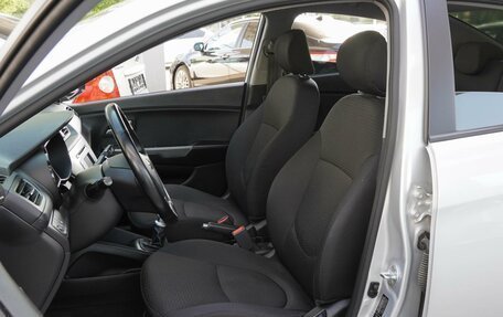 KIA Rio III рестайлинг, 2016 год, 1 280 000 рублей, 10 фотография