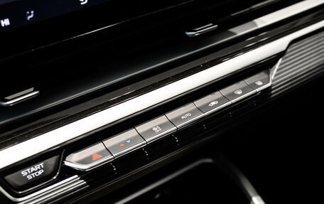 Geely Emgrand, 2024 год, 2 637 350 рублей, 9 фотография