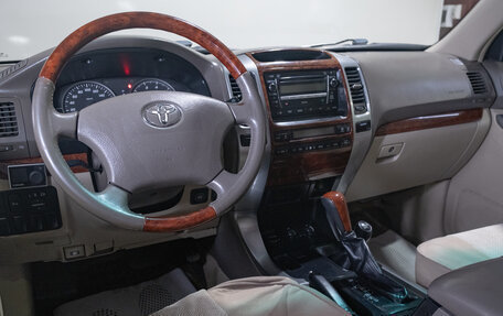 Toyota Land Cruiser Prado 120 рестайлинг, 2008 год, 2 349 000 рублей, 9 фотография
