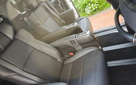 Toyota Alphard III, 2020 год, 5 700 000 рублей, 8 фотография