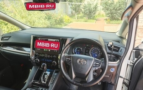 Toyota Alphard III, 2020 год, 5 700 000 рублей, 14 фотография