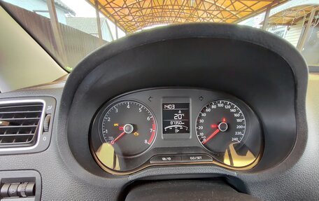 Volkswagen Polo VI (EU Market), 2015 год, 900 000 рублей, 2 фотография