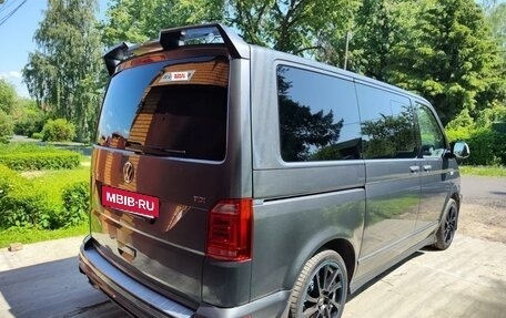 Volkswagen Multivan T6 рестайлинг, 2015 год, 3 800 000 рублей, 6 фотография