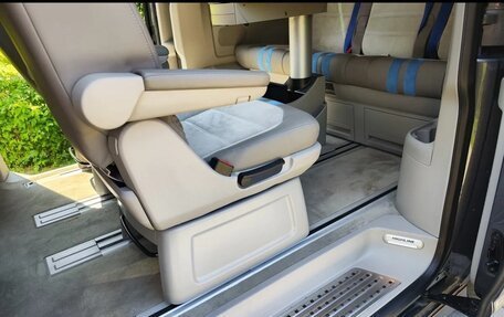 Volkswagen Multivan T6 рестайлинг, 2015 год, 3 800 000 рублей, 19 фотография