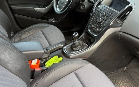Opel Astra J, 2014 год, 740 000 рублей, 11 фотография