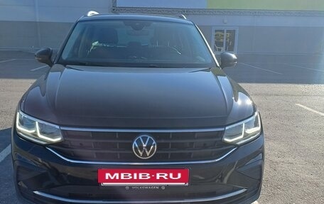 Volkswagen Tiguan II, 2021 год, 3 500 000 рублей, 22 фотография