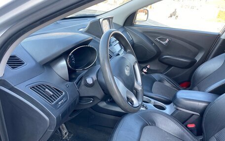 Hyundai Tucson III, 2011 год, 1 350 000 рублей, 12 фотография