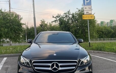 Mercedes-Benz E-Класс, 2016 год, 4 000 000 рублей, 2 фотография