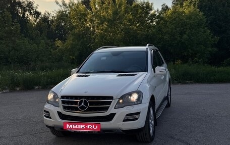 Mercedes-Benz M-Класс, 2011 год, 1 920 000 рублей, 3 фотография