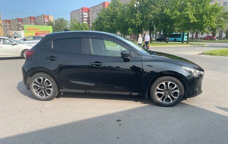Mazda Demio IV, 2015 год, 1 400 000 рублей, 6 фотография