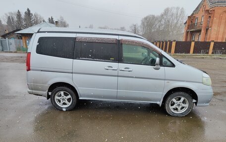Nissan Serena II, 2001 год, 665 000 рублей, 5 фотография