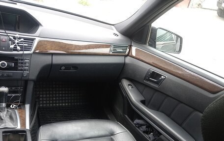 Mercedes-Benz E-Класс, 2009 год, 1 600 000 рублей, 4 фотография