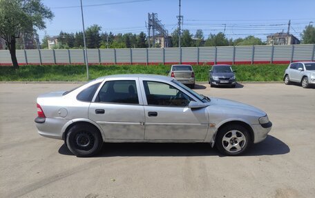 Opel Vectra B рестайлинг, 1998 год, 175 000 рублей, 9 фотография