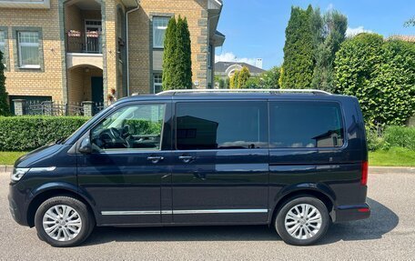 Volkswagen Multivan T6 рестайлинг, 2020 год, 6 300 000 рублей, 6 фотография