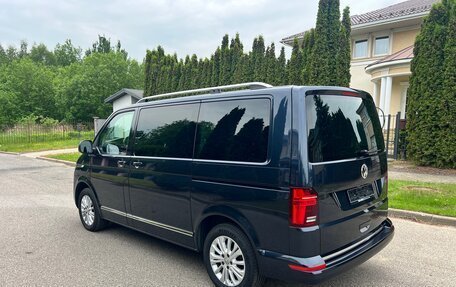 Volkswagen Multivan T6 рестайлинг, 2020 год, 6 300 000 рублей, 18 фотография