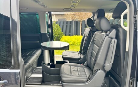 Volkswagen Multivan T6 рестайлинг, 2020 год, 6 300 000 рублей, 39 фотография