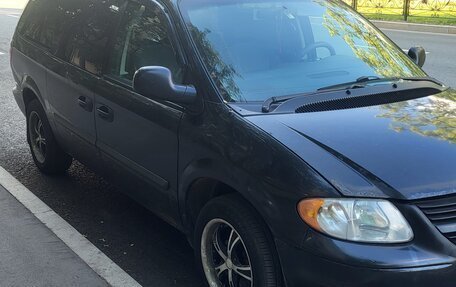 Dodge Caravan IV, 2005 год, 530 000 рублей, 3 фотография
