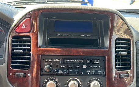 Mitsubishi Pajero III рестайлинг, 2004 год, 950 000 рублей, 11 фотография