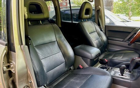 Mitsubishi Pajero III рестайлинг, 2004 год, 950 000 рублей, 14 фотография
