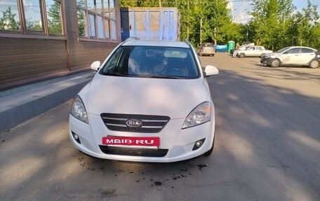 KIA cee'd I рестайлинг, 2009 год, 900 000 рублей, 14 фотография