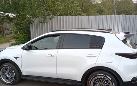 KIA Sportage IV рестайлинг, 2021 год, 2 800 000 рублей, 2 фотография