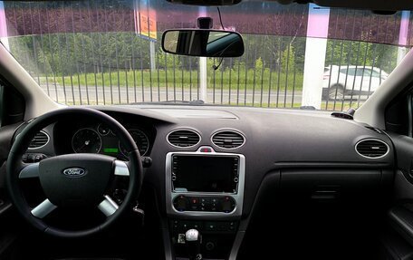 Ford Focus II рестайлинг, 2005 год, 349 000 рублей, 18 фотография