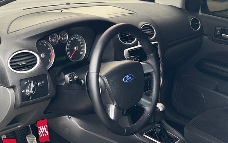 Ford Focus II рестайлинг, 2005 год, 349 000 рублей, 16 фотография